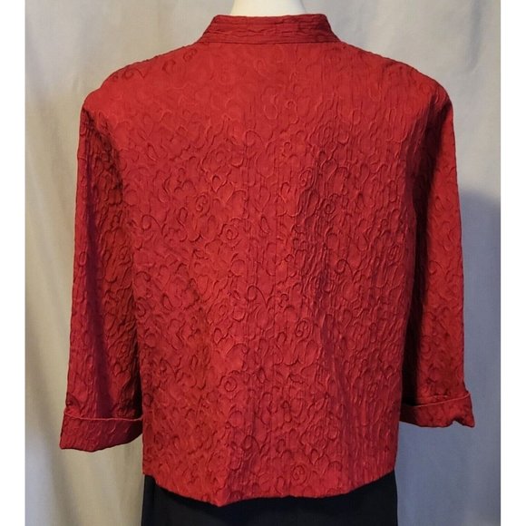 Ruby Red Women's Blazer Size 16 Red with Geometric Design 3/4 Sleeves - Picture 4 of 5